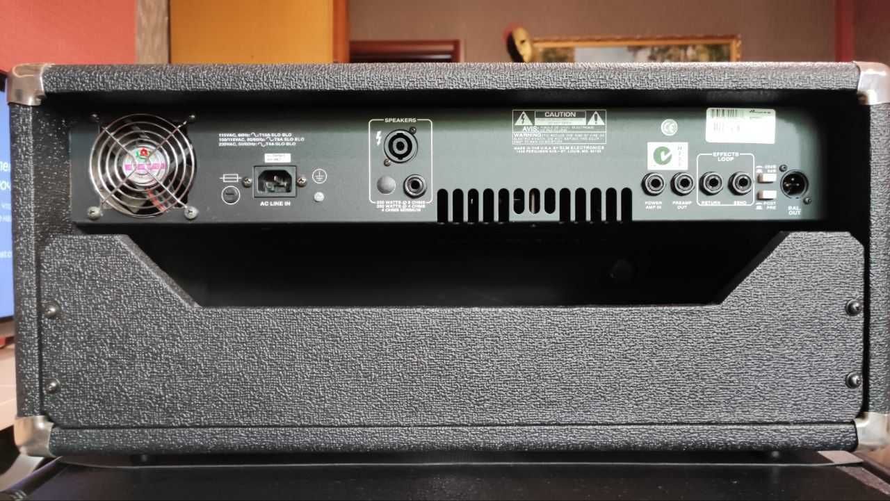 Басовый усилитель Ampeg SVT-350H CS и
Гитарный кабинет Ampeg PR-410HLF