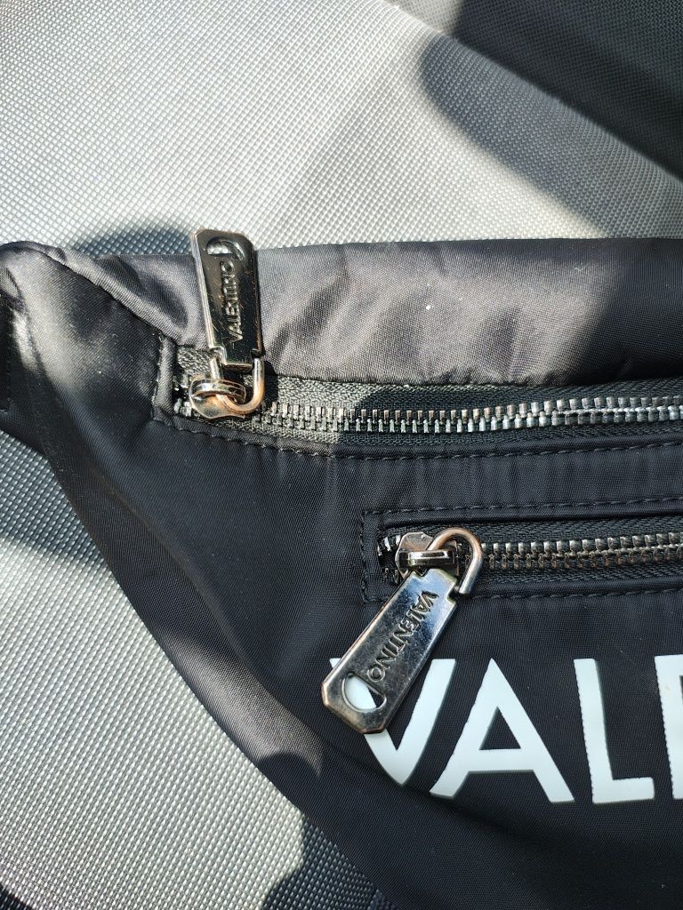 Borseta valentino