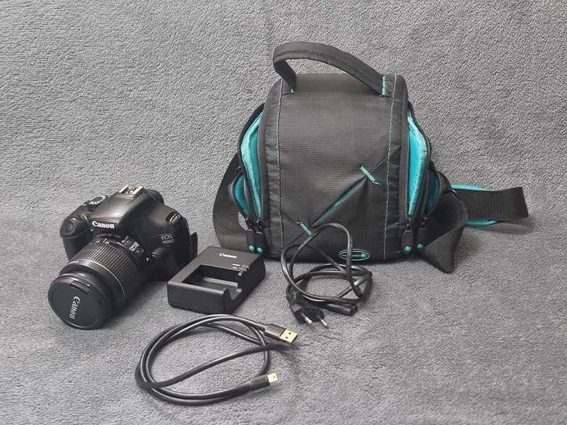 Aparat Foto Canon EOS 1100D, Geantă, Încărcător, Baterie, Cablu, Card