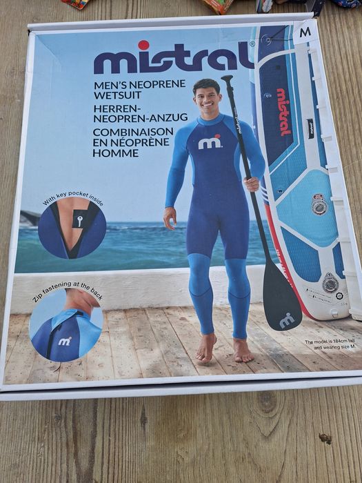 Costum neopren Mistral