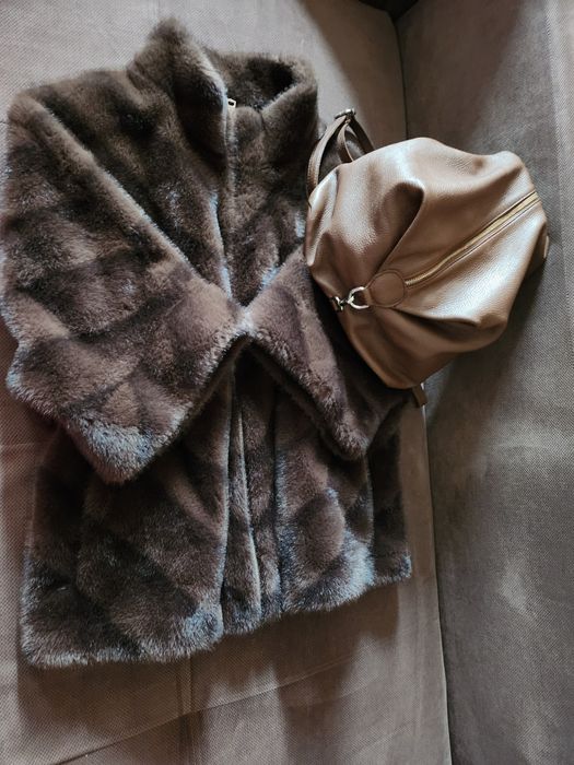 Дамско палто от еко косъм!