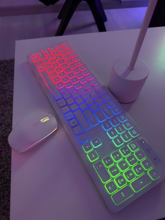 Kit mouse si tastatura RGB wireless USB C alb