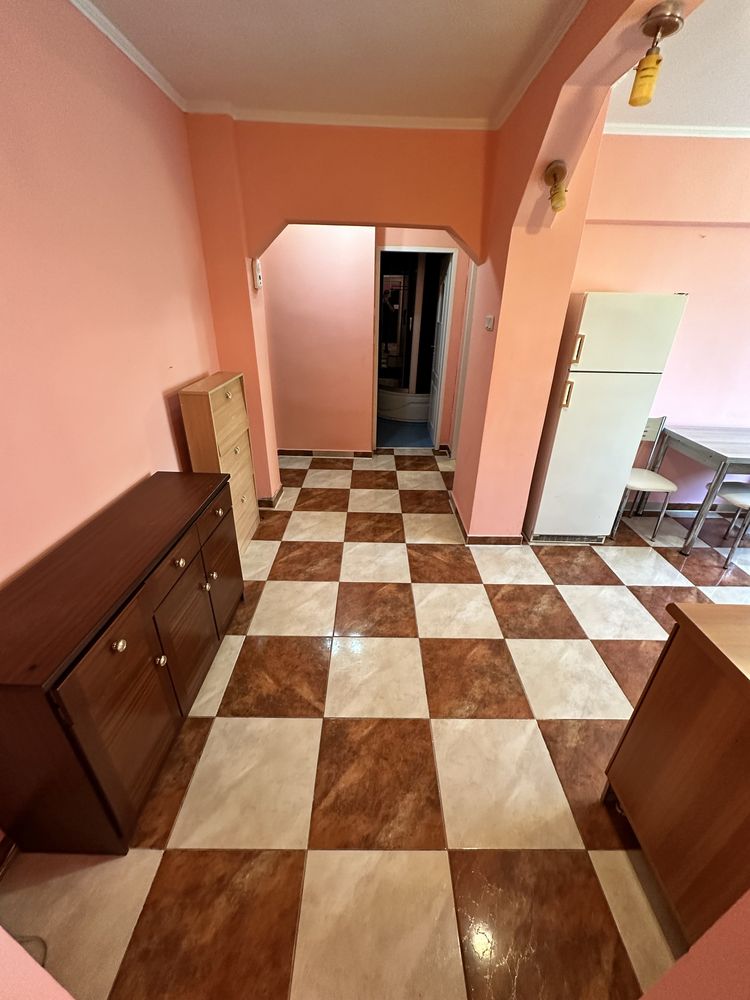 Ofer spre închiriere Apartament 2 Camere Micro 16