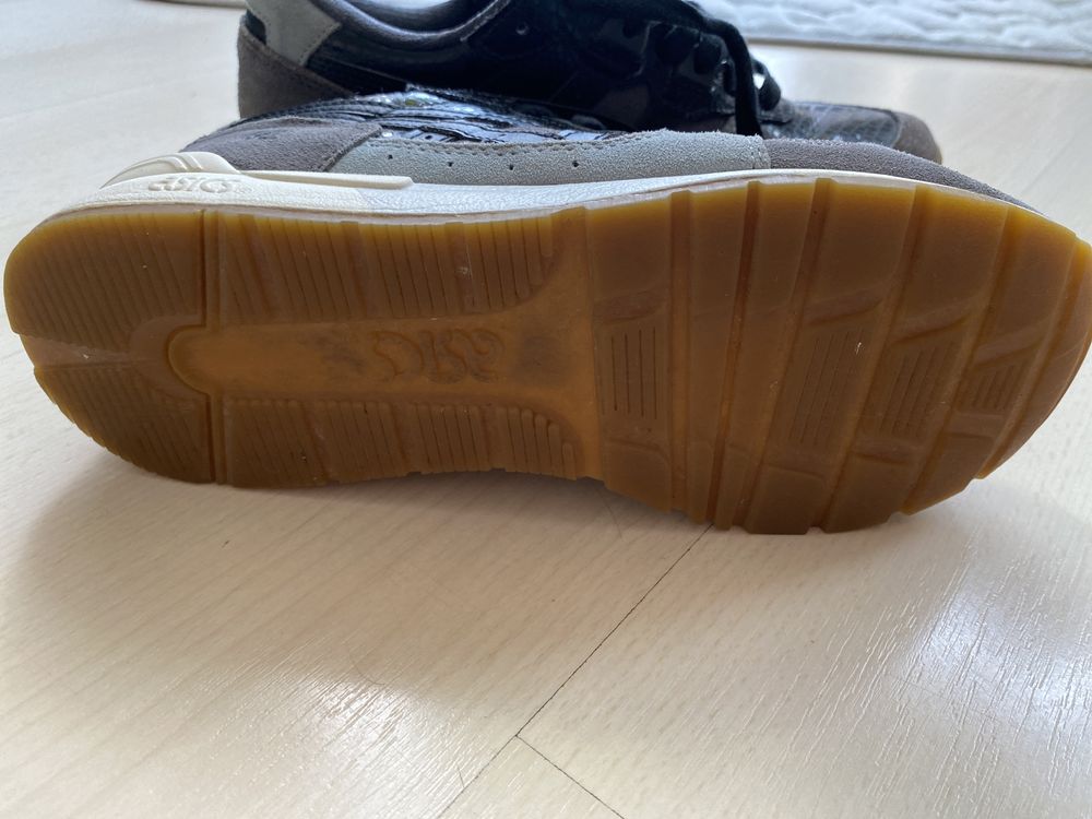 Маратонки ASICS 37,5sm.