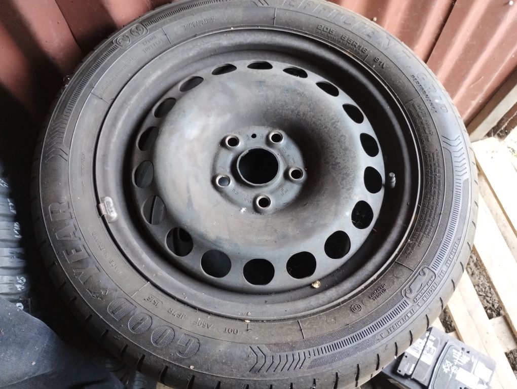 Jante Roti Anvelope 205 55 R16 VW Passat Golf Touran