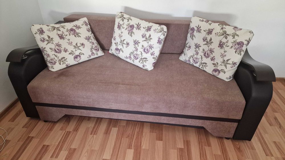 mobila sufragerie și dormitor