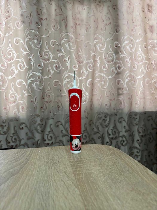 Periuta electrica Oral-B