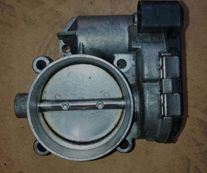 Clapeta acceleratie 2.4/3.0/3.2/4.2 benzina Audi A6 C6/Q8/A7/A5/Tuareg