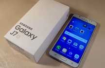 Телефон SAMSUNG J7