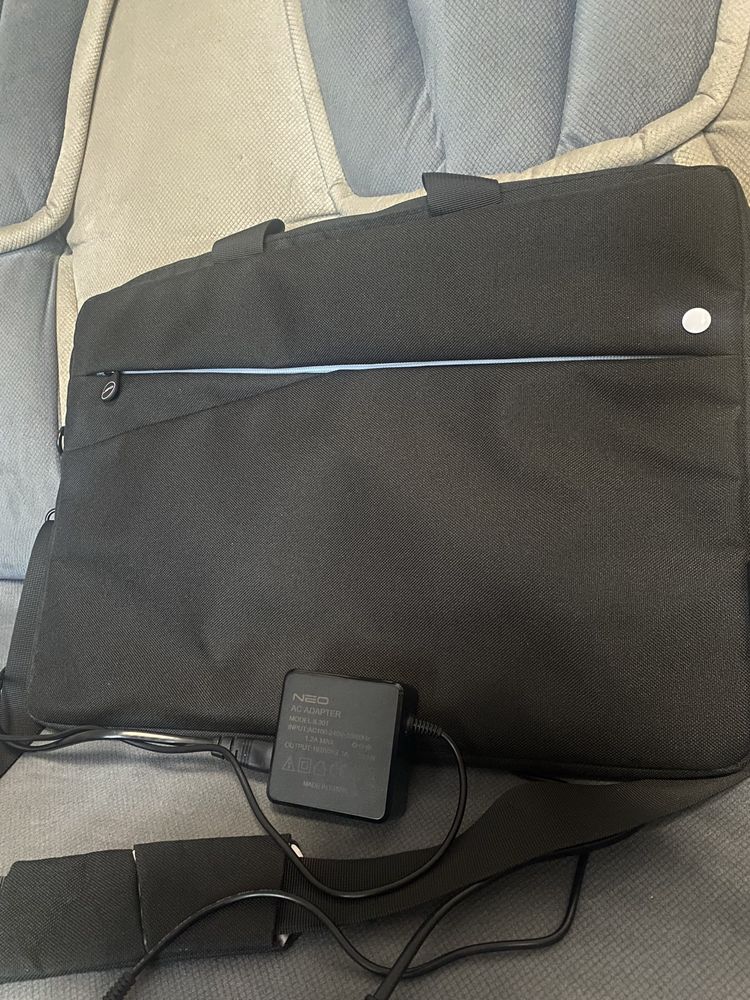 Блок питания для ноутбука NEO + сумка для ноутбука
