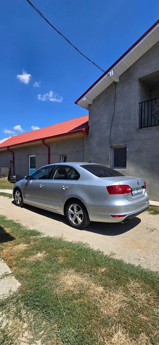 Volkswagen Jetta Primul propietar din Romania, detin facturi pt revizii si reparatii