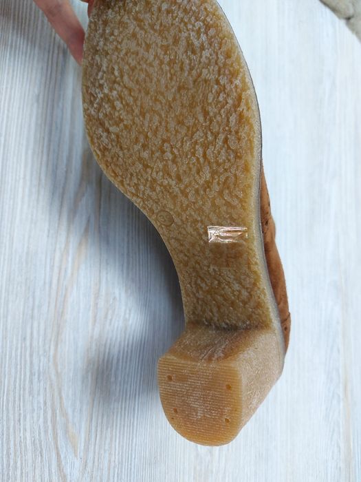 Дамски обувки велур