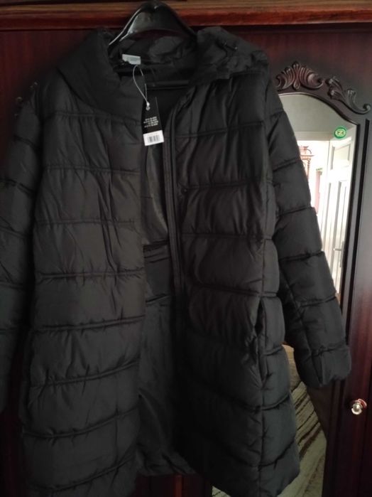 Ново черно палто