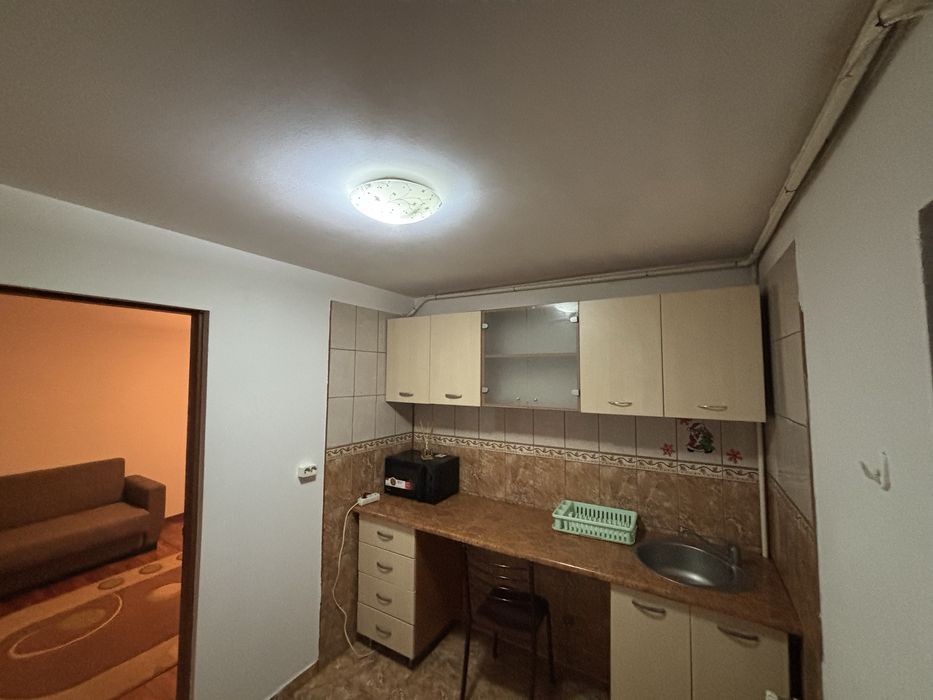 Garsoniera de inchiriat