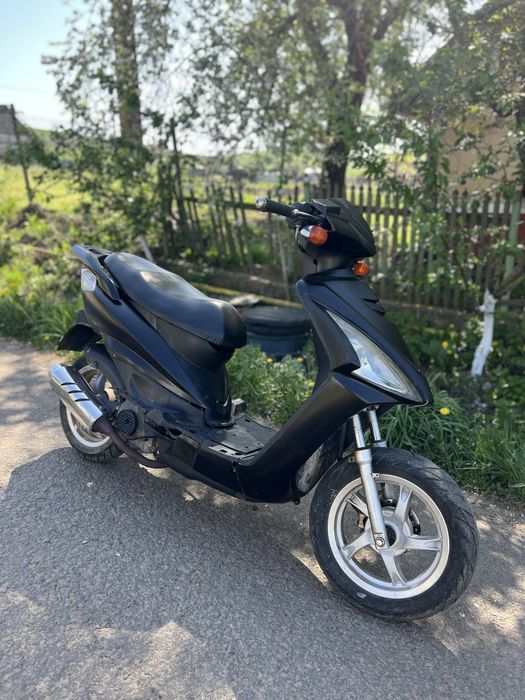 Scuter GY6 49/50 cc 4T Acte Spania