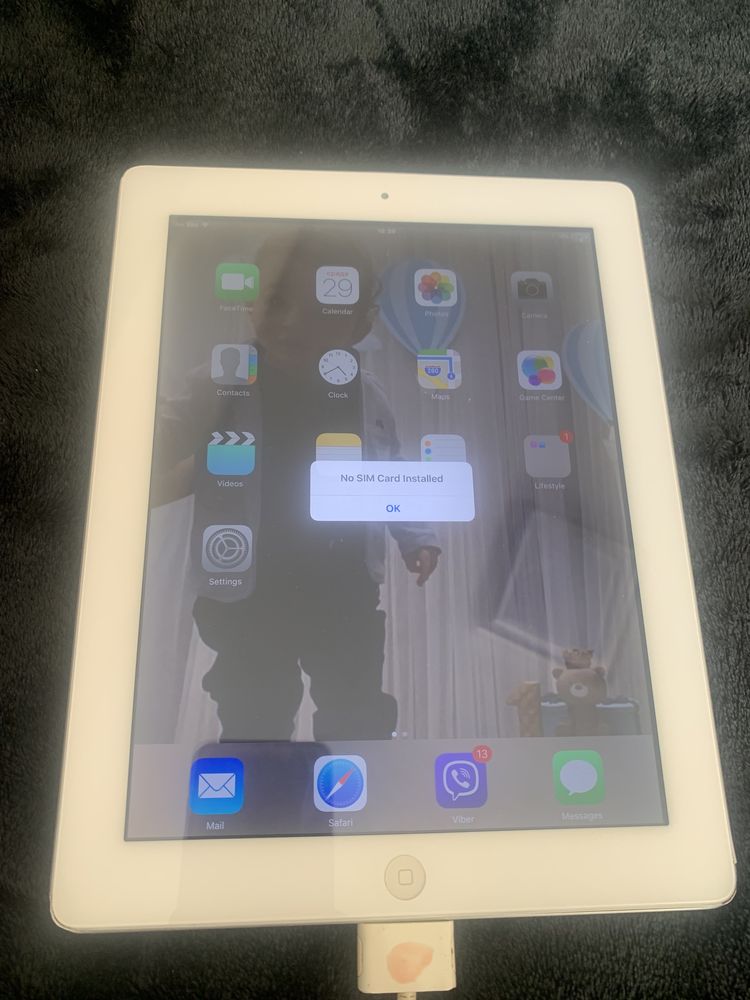 iPad 16GB white-таблет