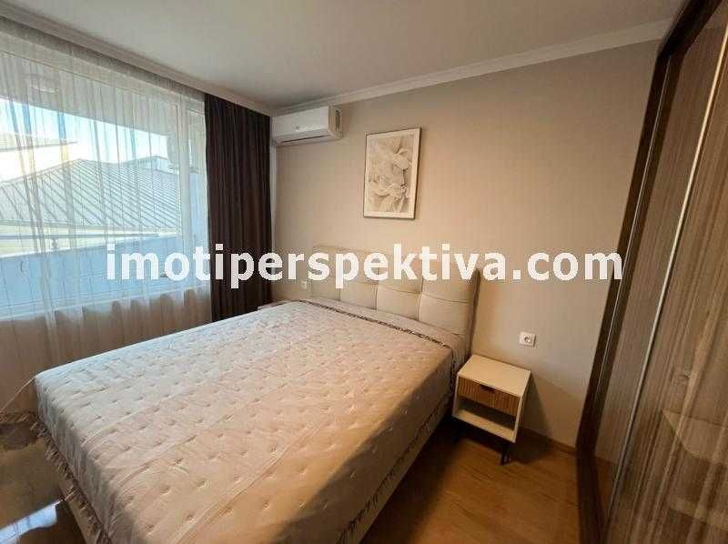 Продава се Двустаен апартамент в Пловдив, Център - 67 кв.м за 2359 €/кв.м - Снимка #2