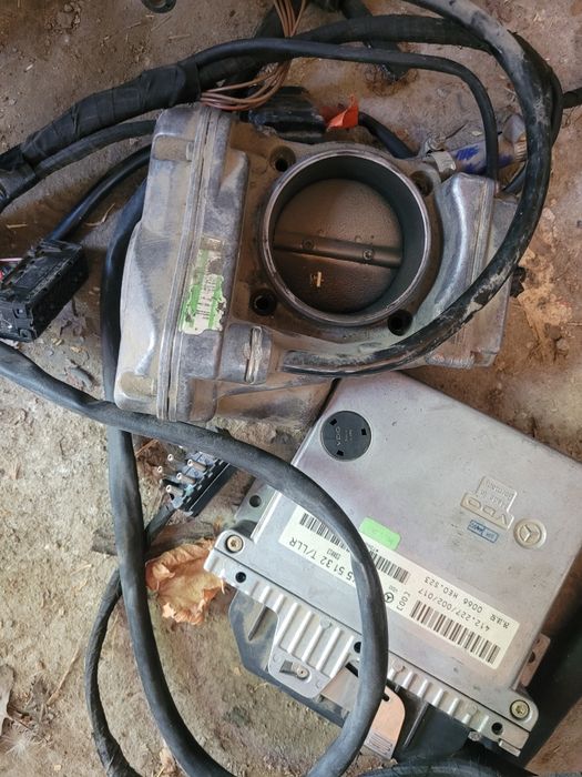 М 104 дроссельной заслонка,провода, блок