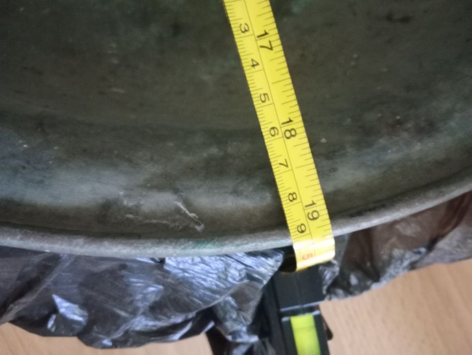 Меден старинен леген