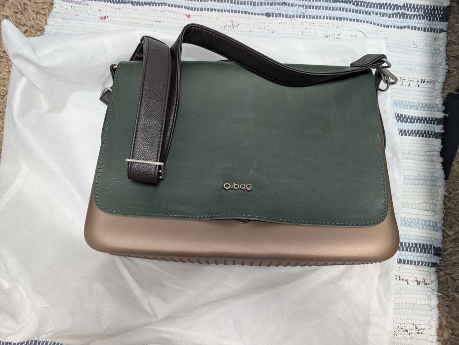 Obag кожена чанта за лаптоп