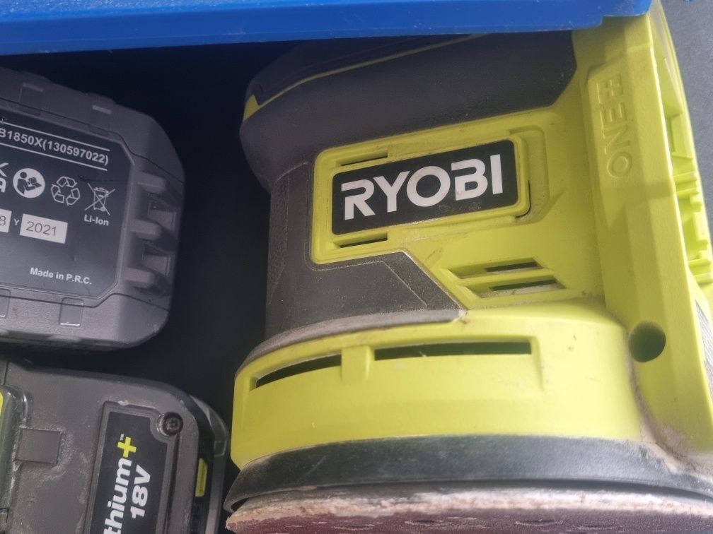 Set Ryobi 1000RON, bormasina, skillsaw, sander + 3 baterii + incarca