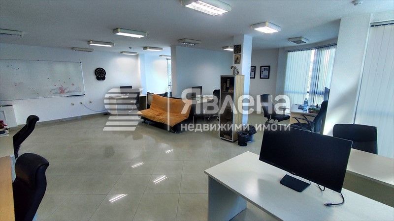 Продава се Многостаен апартамент в Бургас, Лазур - 103 кв.м за 2331 €/кв.м - Снимка #4