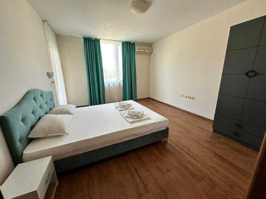 Дава се под наем Двустаен апартамент в Ахелой - 130 кв.м за 85000 € - Снимка #6