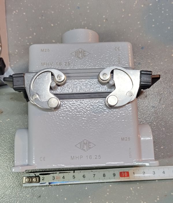 Conector industrial 16 pini