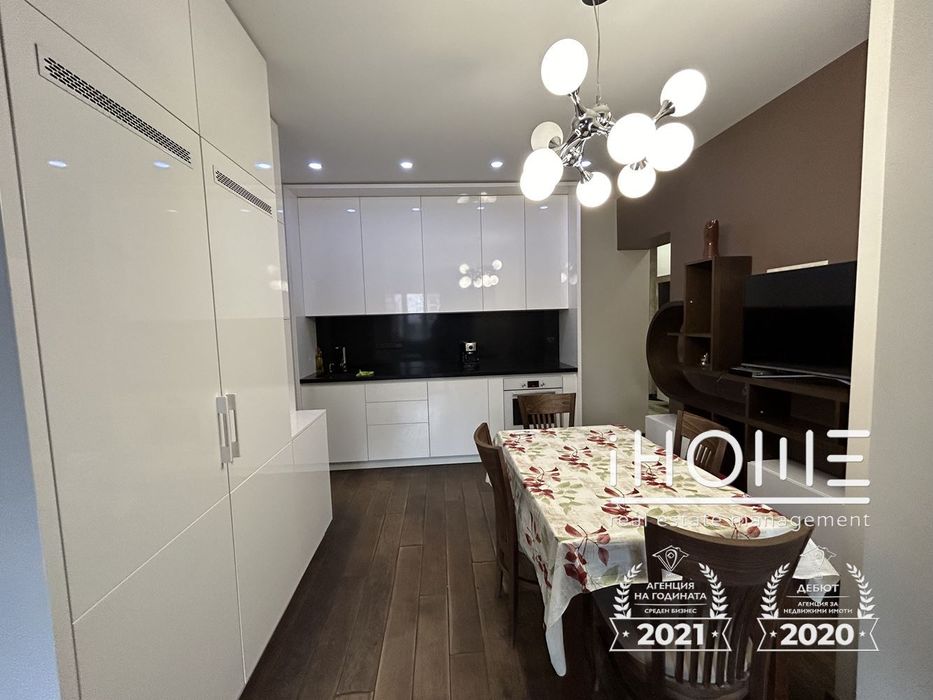 Дава се под наем Четиристаен апартамент в София, Център - 120 кв.м за 1000 € - Снимка #11