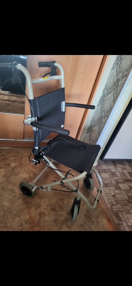Инвалидная коляска