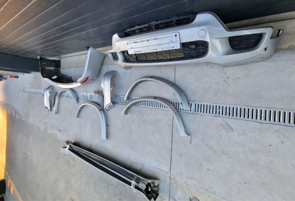 Bara fata spate praguri overfender m pachet bmw x5 e70 nfl