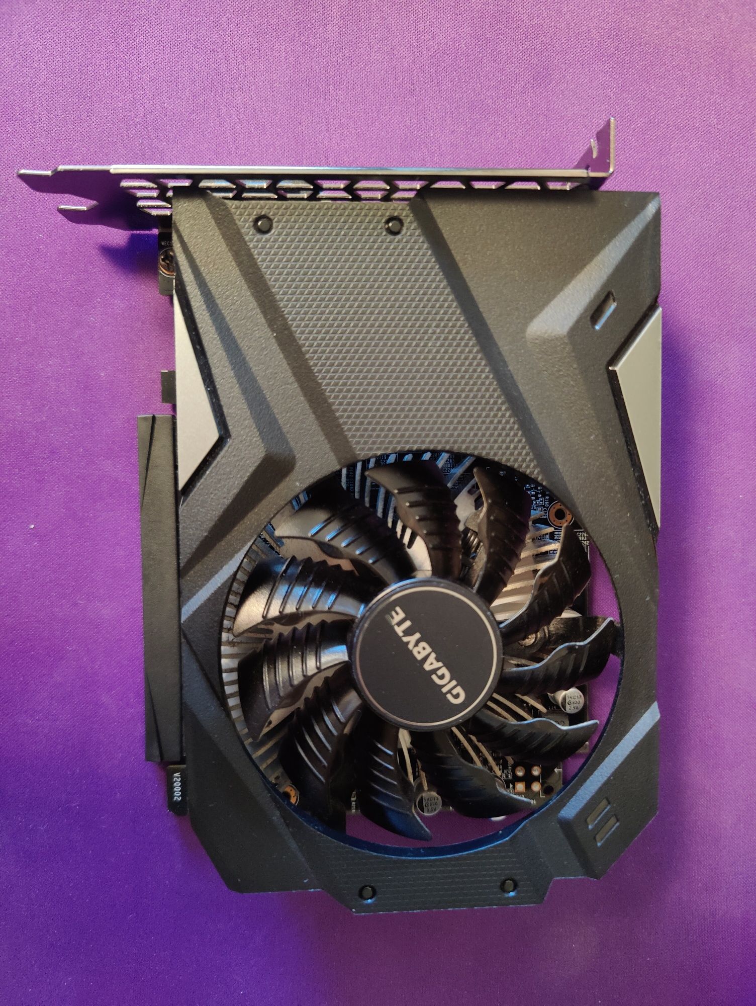 Видеокарта Gtx 1650 gigabyte