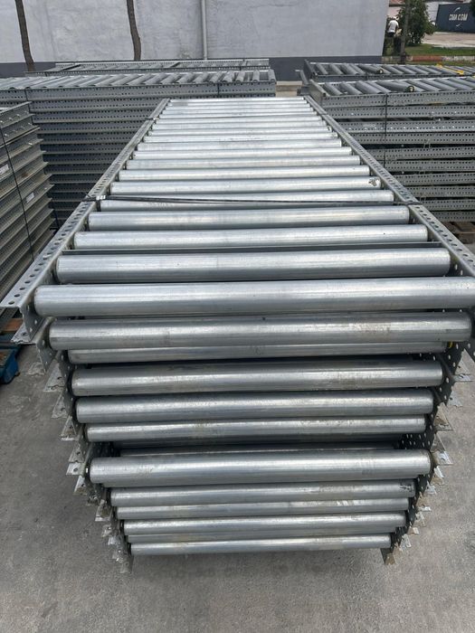 Rafturi metalice de vânzare