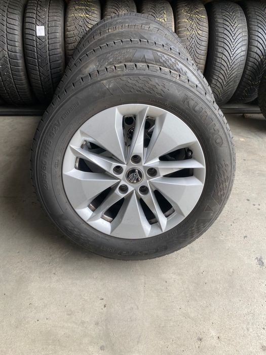 Jante Skoda aliaj R16 cu Anvelope M+S 205 60 16 Kumho