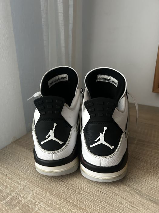 Jordan 4 Military Black