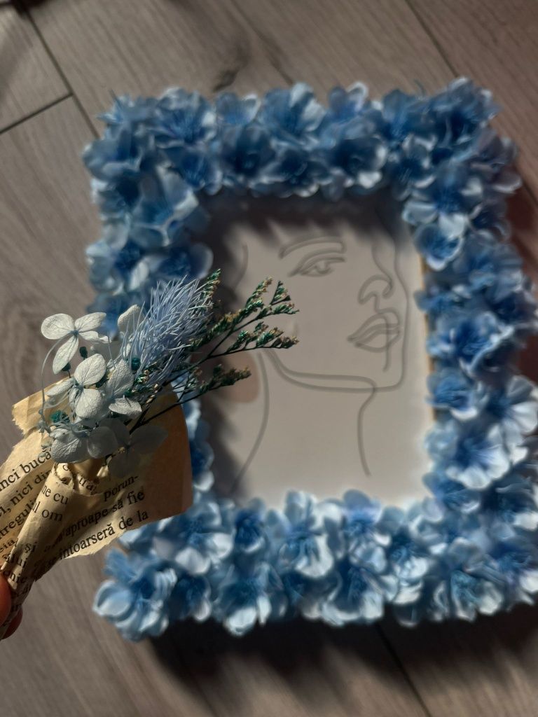 Vând rama foto florală handmade