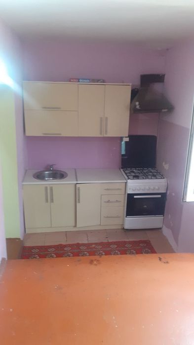 3 xonali kv ijaraga beriladi.