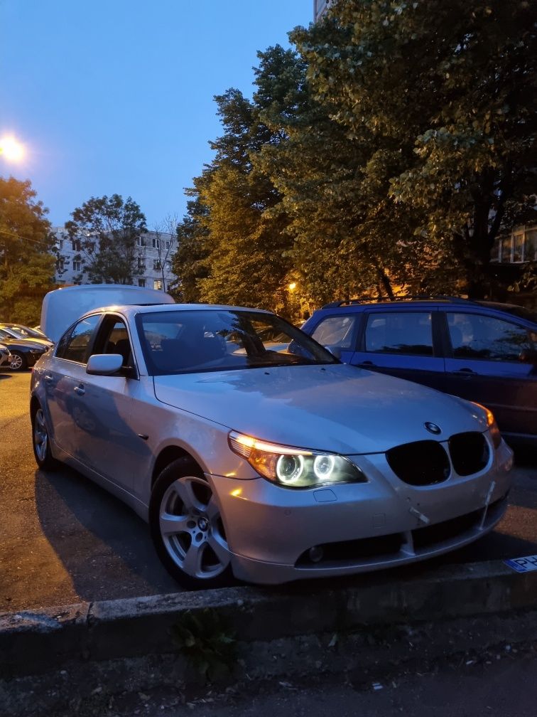 BMW 520i 2.2 benzină 6 pistoane  Automat