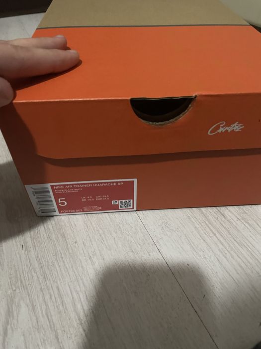 Corteiz x nike huarache black onyx