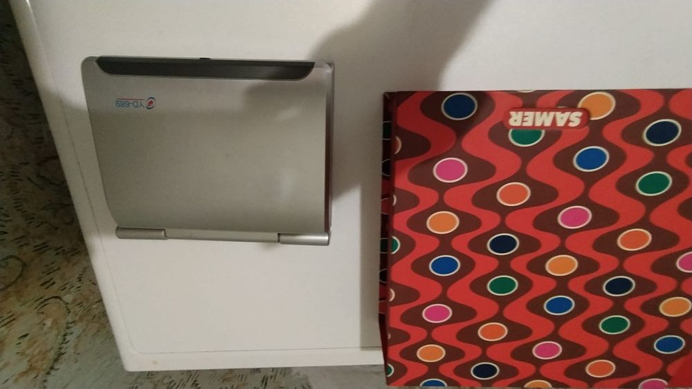 vand joc pentru copii cu baterii si doua pixuri.