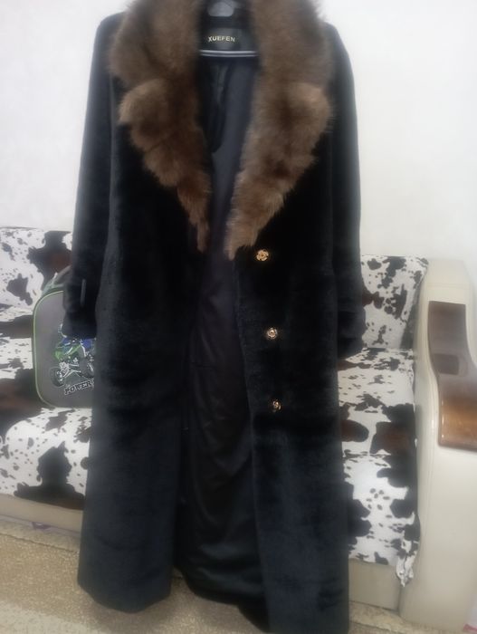 Женская зимняя шуба