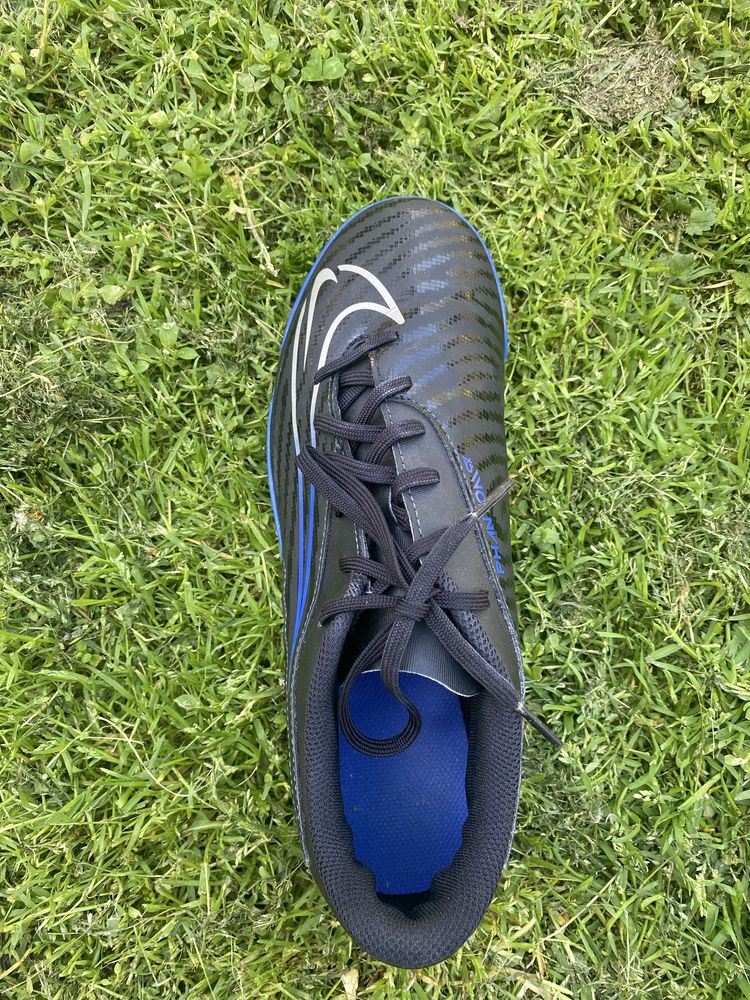 Детски футболни стоножки Nike phantomGX