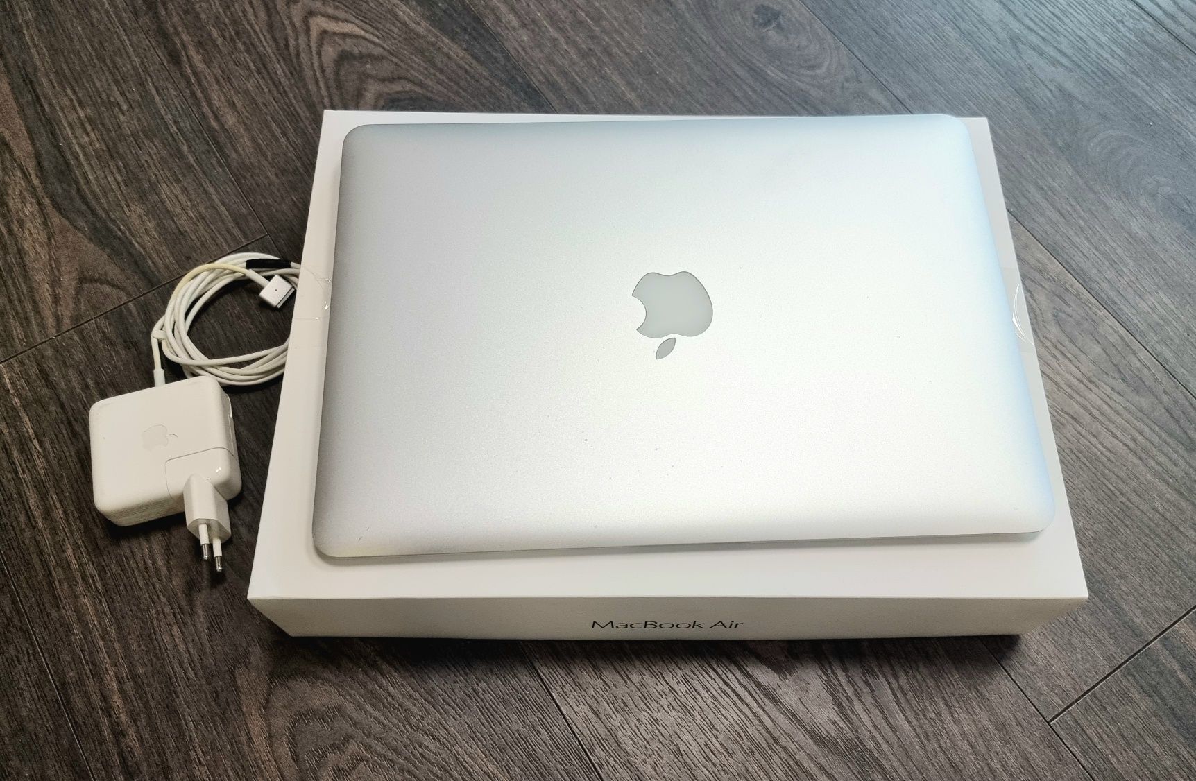 Amanet F28: Laptop Macbook Air 13 2017 (P)