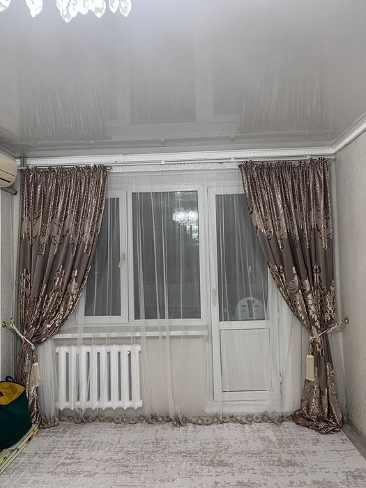 Продаются шторы коричневые