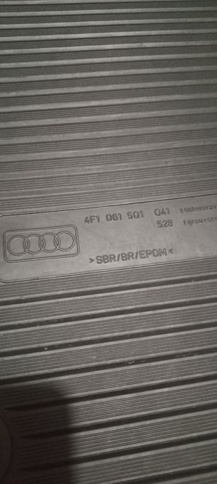 Оригинални гумени стелки за Ауди audi A6 C6 4F