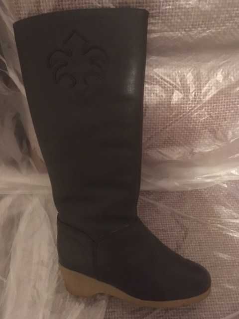 Продам сапоги зимние женские из натуральной кожи черные