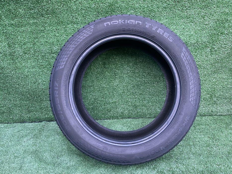 Set 4 anvelope iarna Nokian WR Snowproof 205 55 17 99V Dot3521 6,1mm