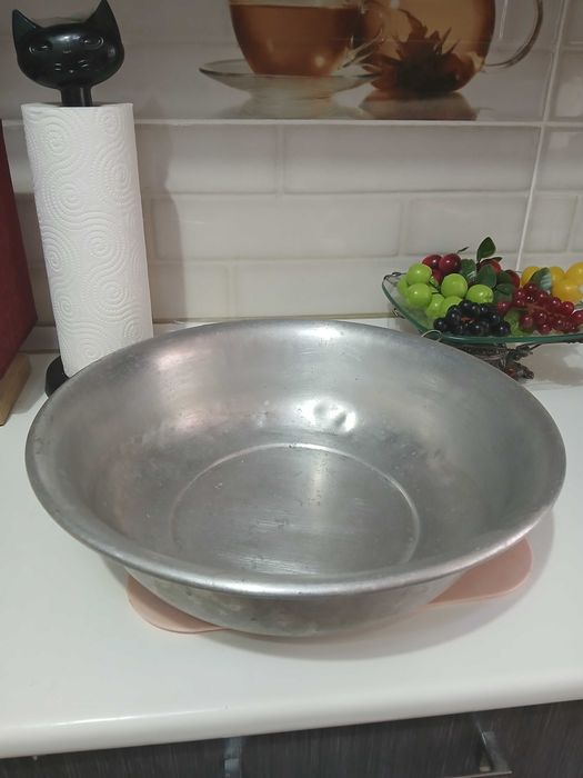 Продаю две большие чашки