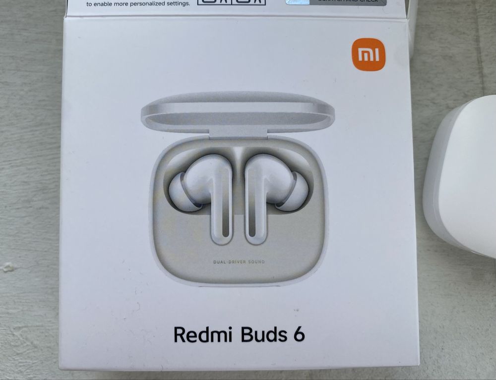 безжични слушалки Redmi Buds 6