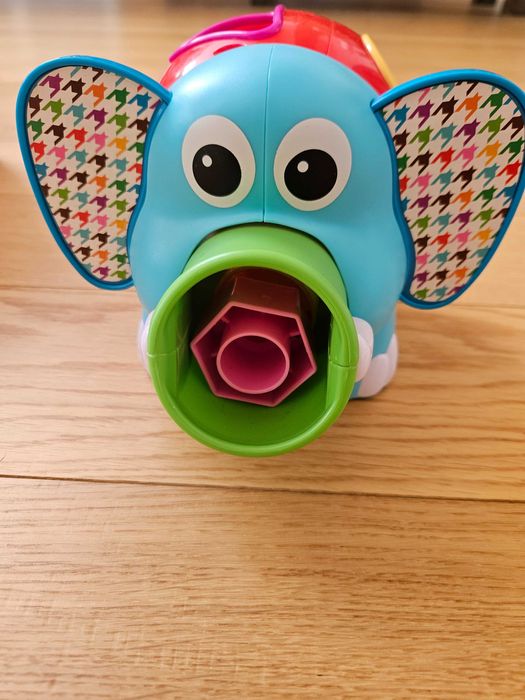 Jucarie elefant pentru dezvoltarea abilitatilor